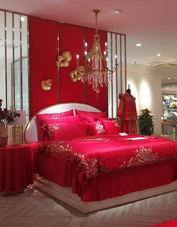 豐厚年終返利及裝修補(bǔ)貼